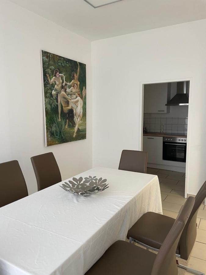 Stadtsuite Mit Sauna In Wiener Neustadt 135 M2 ภายนอก รูปภาพ