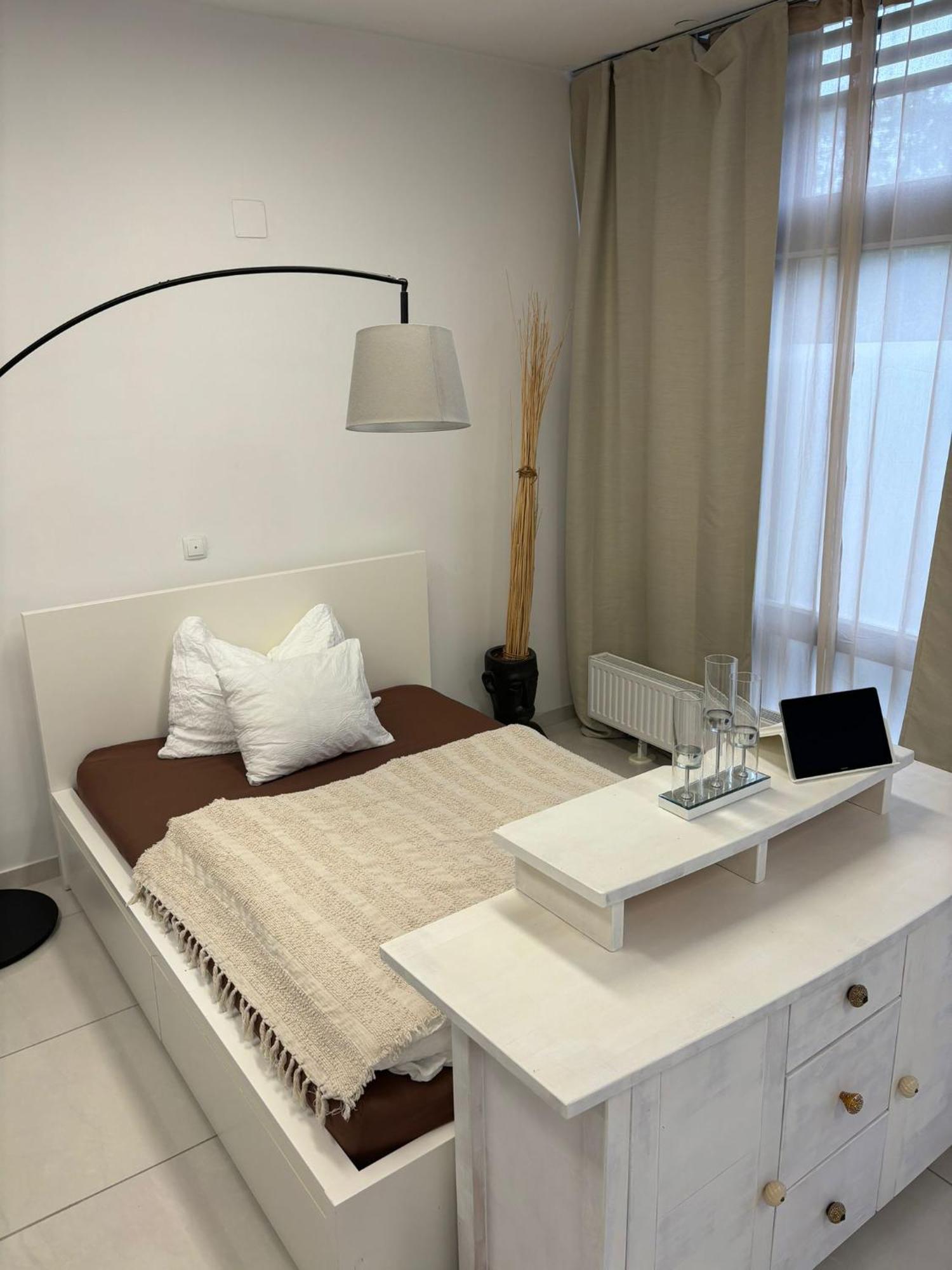 Stadtsuite Mit Sauna In Wiener Neustadt 135 M2 ภายนอก รูปภาพ